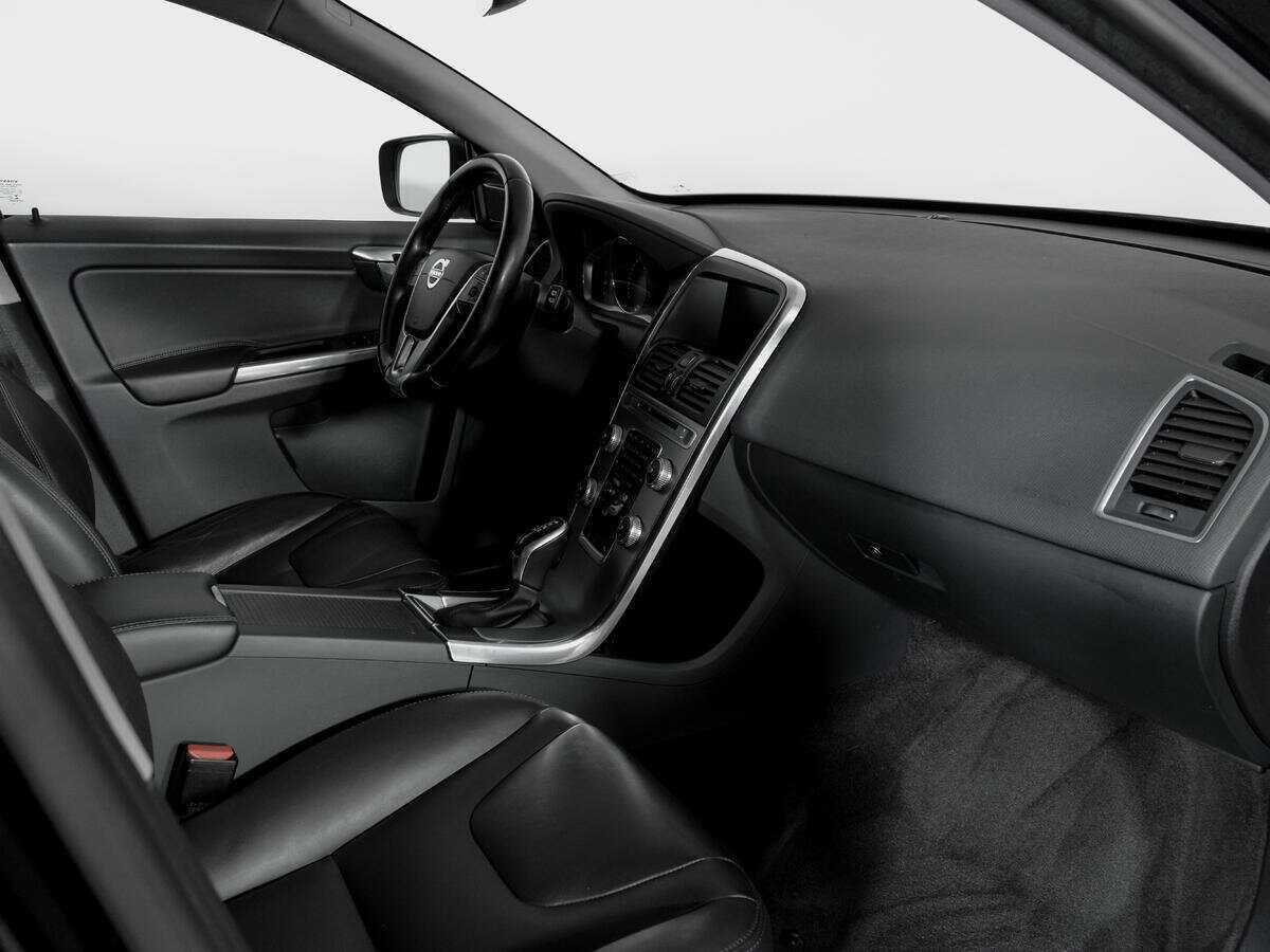 Volvo XC60 с пробегом — 2016 год. Фото: #8