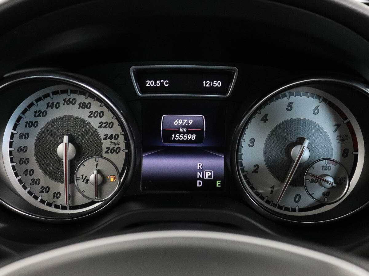 Mercedes-Benz CLA с пробегом — 2014 год. Фото: #9