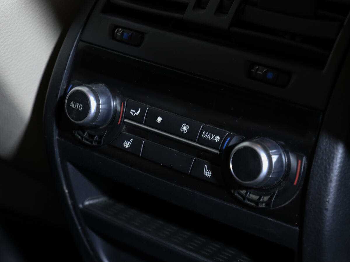 BMW 5 серии с пробегом — 2012 год. Фото: #16