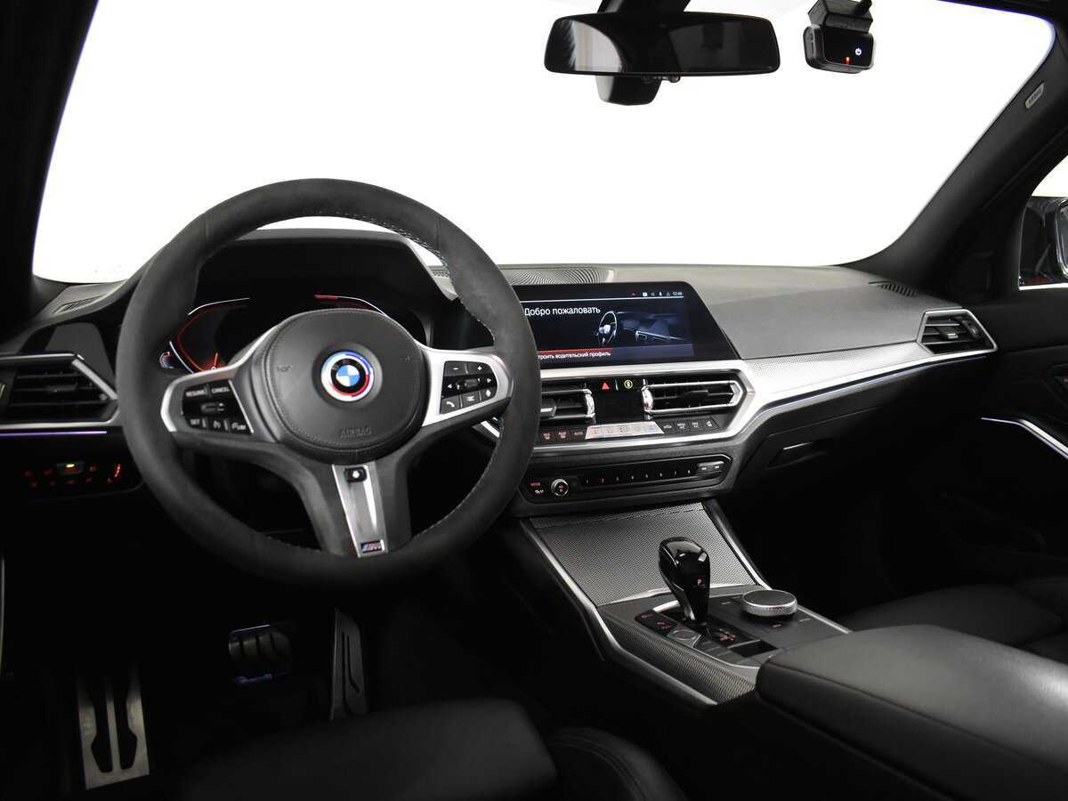 BMW 3 серии с пробегом — 2019 год. Фото: #10