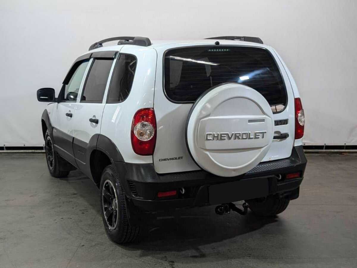 Chevrolet Niva с пробегом — 2018 год. Фото: #6