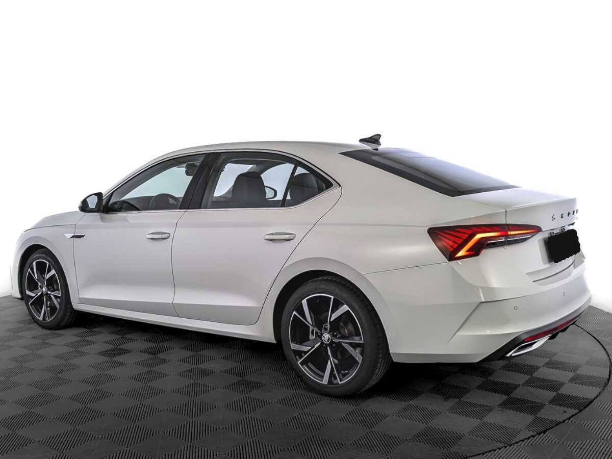 Skoda Octavia с пробегом — 2023 год. Фото: #6