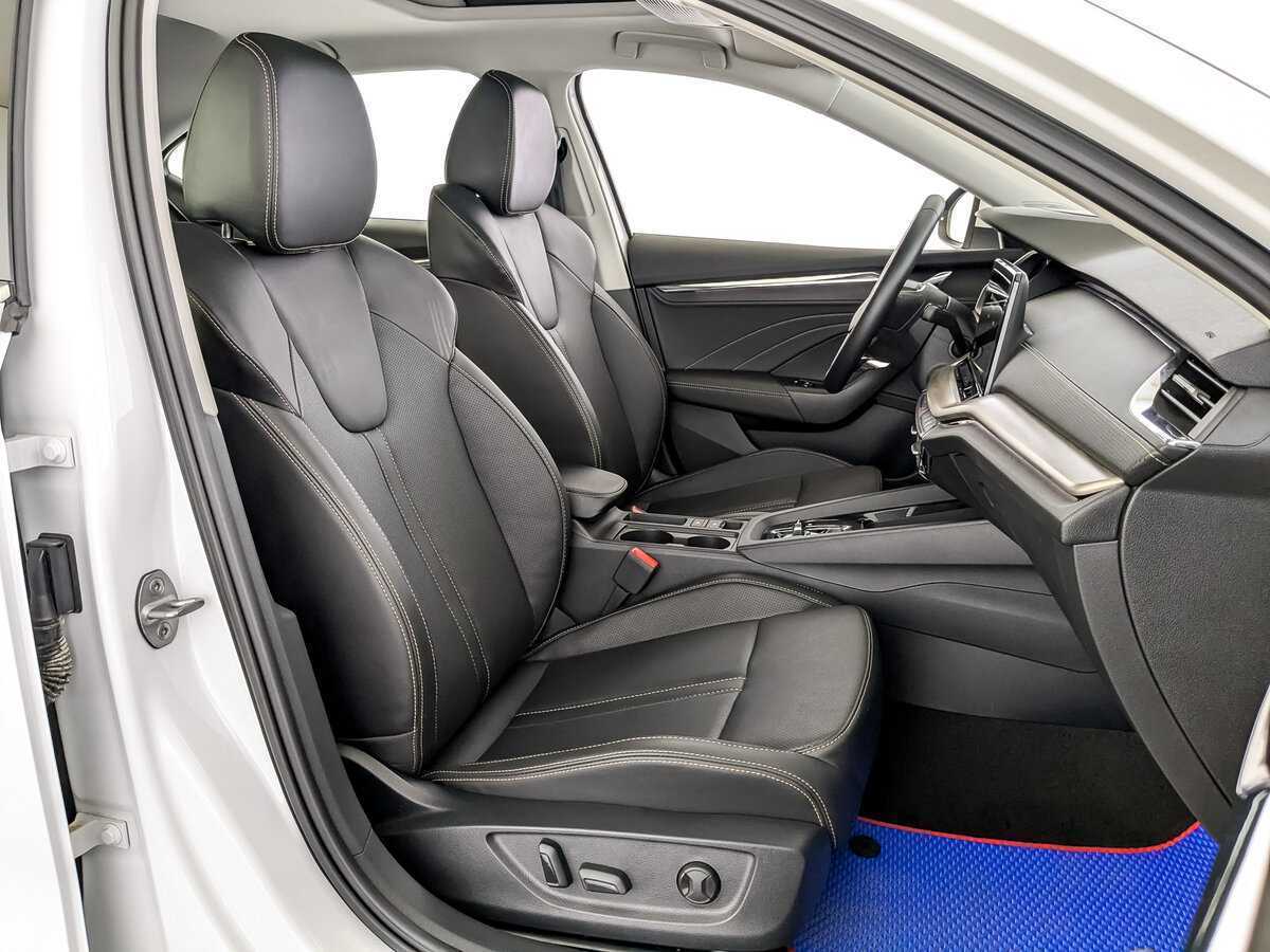 Skoda Octavia с пробегом — 2023 год. Фото: #19