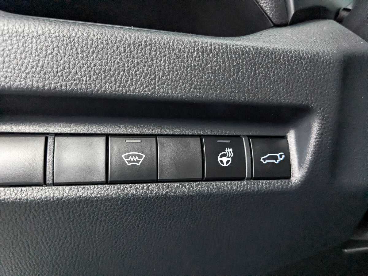 Toyota RAV4 с пробегом — 2021 год. Фото: #21