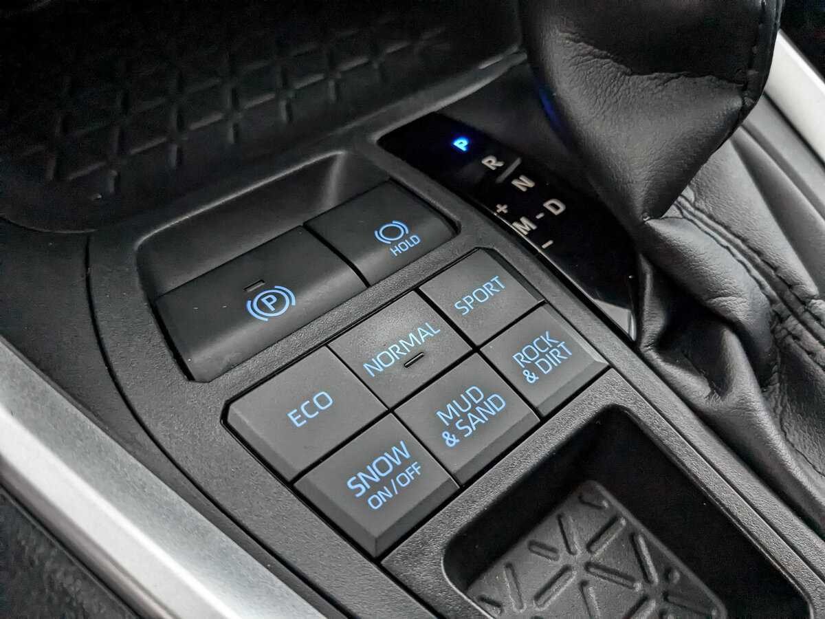 Toyota RAV4 с пробегом — 2021 год. Фото: #22