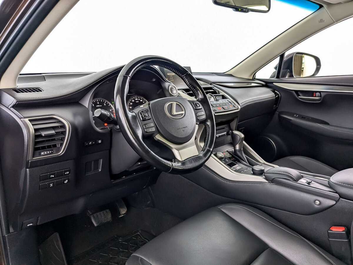 Lexus NX с пробегом — 2017 год. Фото: #13