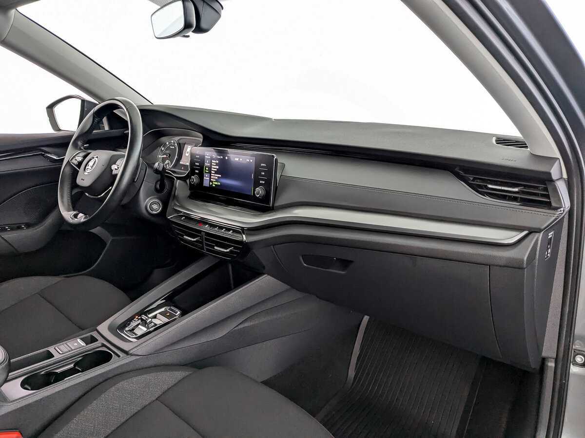Skoda Octavia с пробегом — 2021 год. Фото: #8