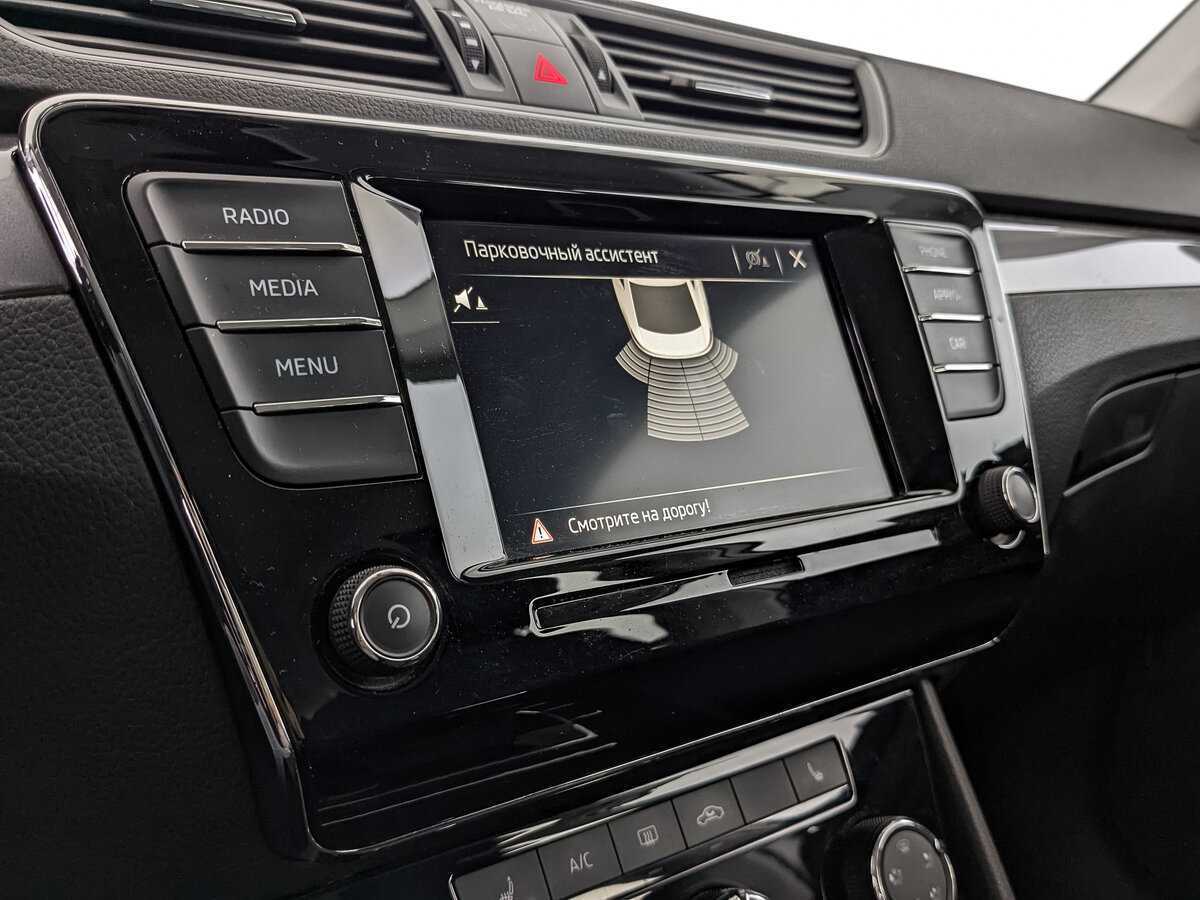 Skoda Superb с пробегом — 2021 год. Фото: #21