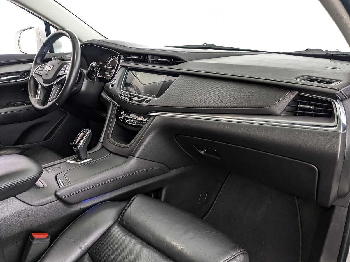 Cadillac XT5 с пробегом — 2016 год. Фото: #8