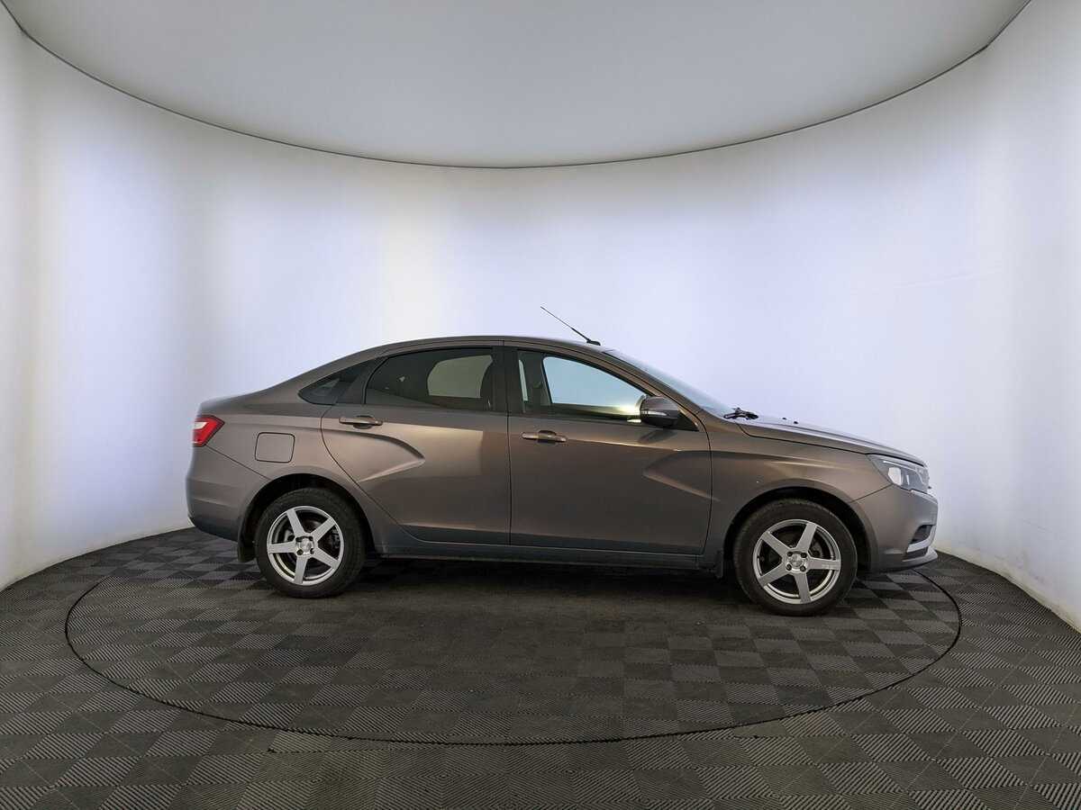 Lada (ВАЗ) Vesta с пробегом — 2020 год. Фото: #3