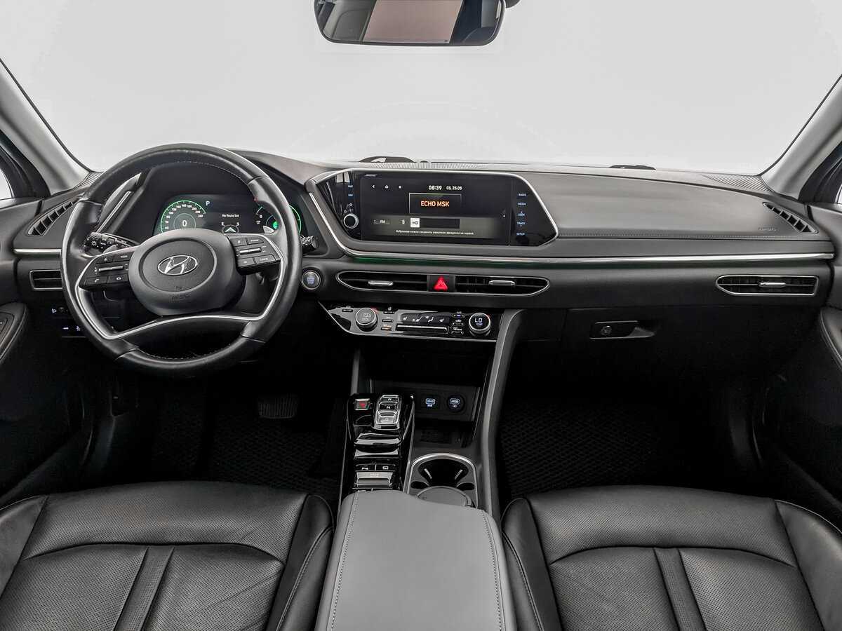 Hyundai Sonata с пробегом — 2021 год. Фото: #11