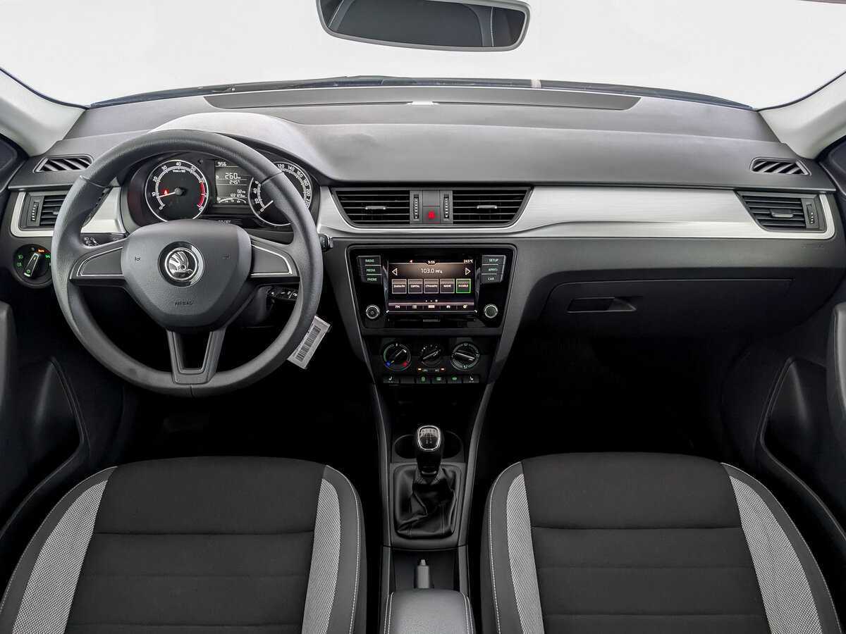 Skoda Rapid с пробегом — 2018 год. Фото: #11