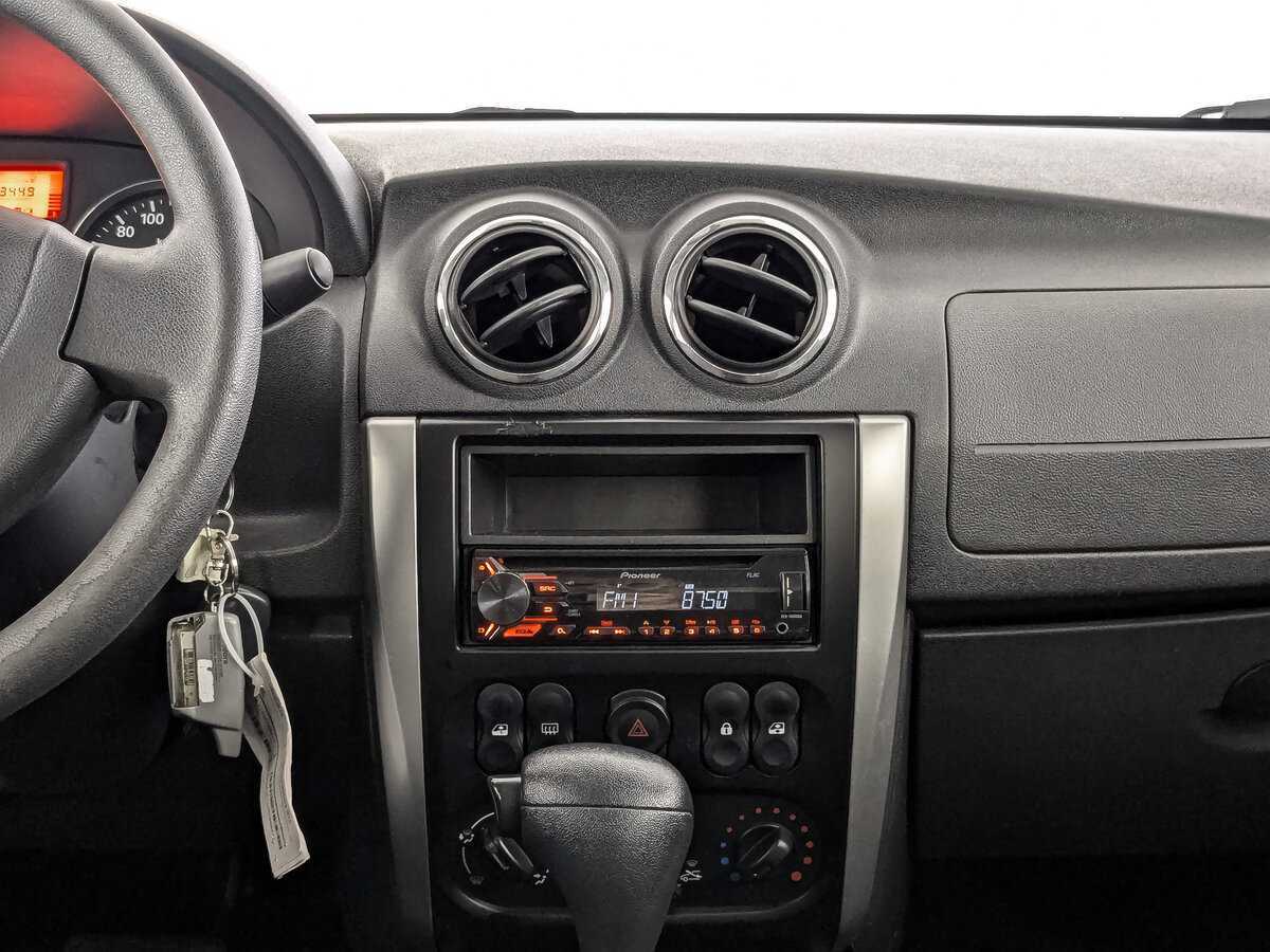 Nissan Almera с пробегом — 2016 год. Фото: #12