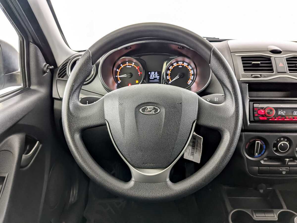 Lada (ВАЗ) Granta с пробегом — 2018 год. Фото: #16