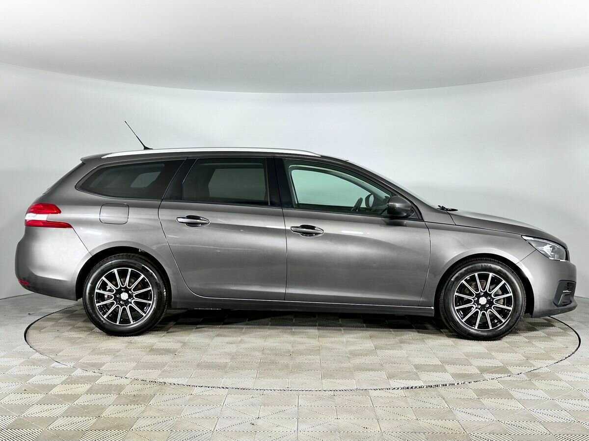 Peugeot 308 с пробегом — 2018 год. Фото: #3