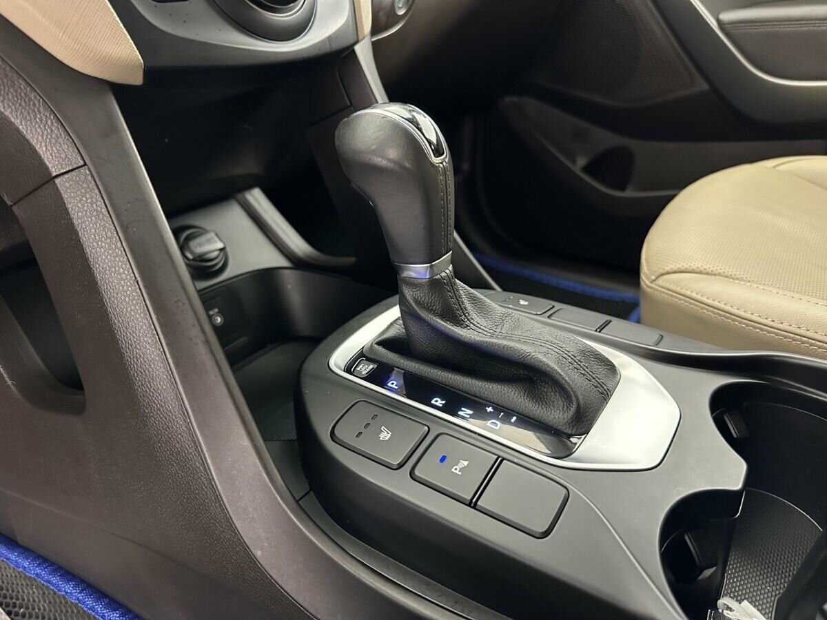 Hyundai Santa Fe с пробегом — 2017 год. Фото: #12