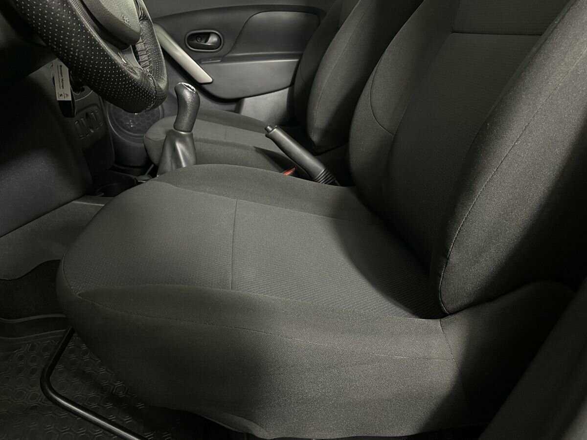 Renault Logan с пробегом — 2018 год. Фото: #9