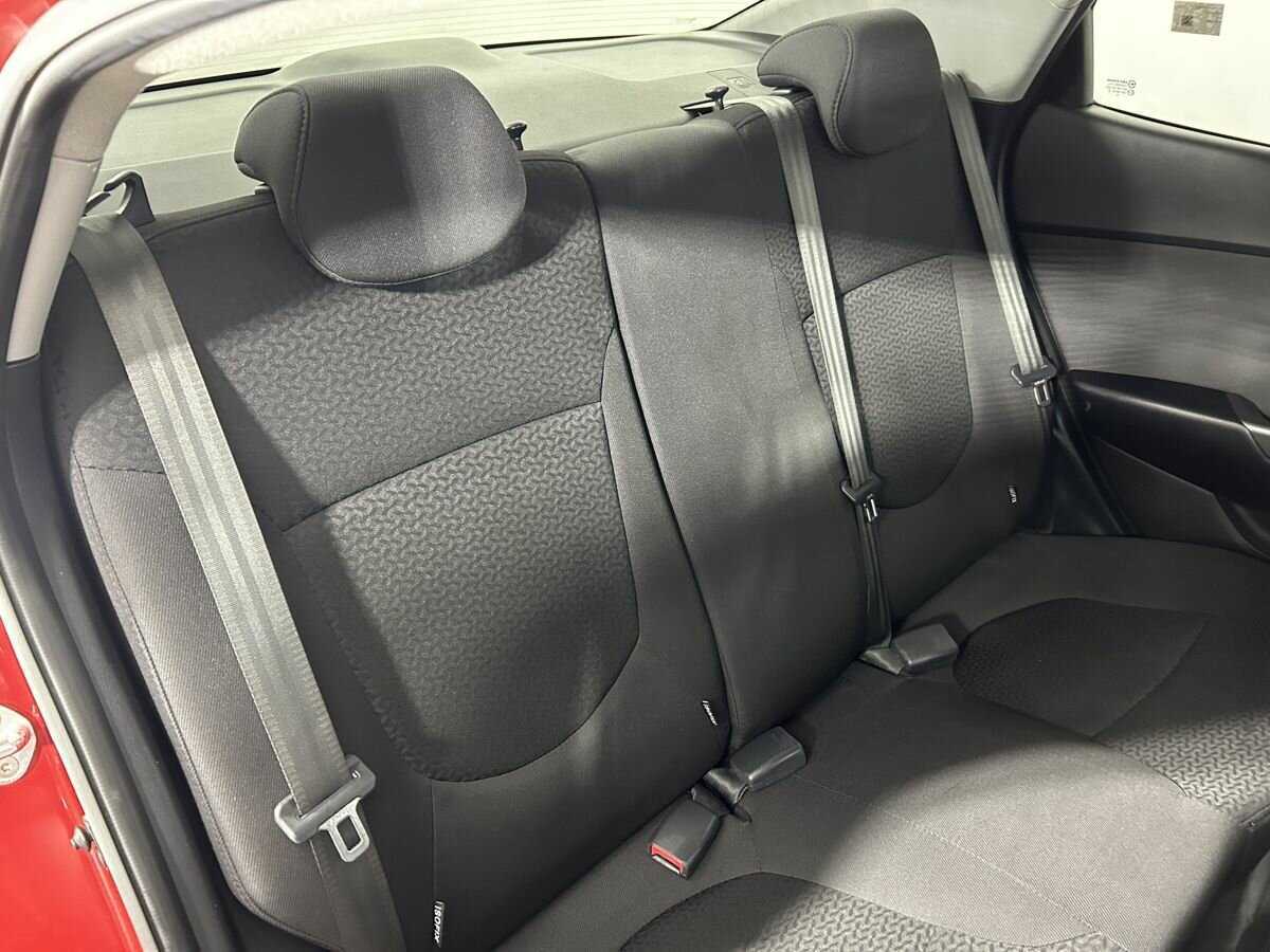 Kia Rio с пробегом — 2014 год. Фото: #13