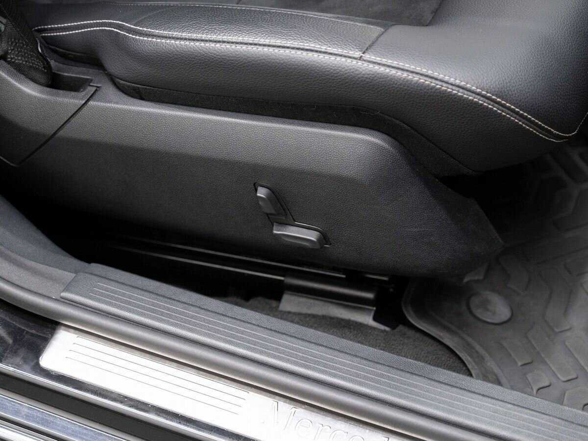 Mercedes-Benz E-Класс с пробегом — 2015 год. Фото: #12