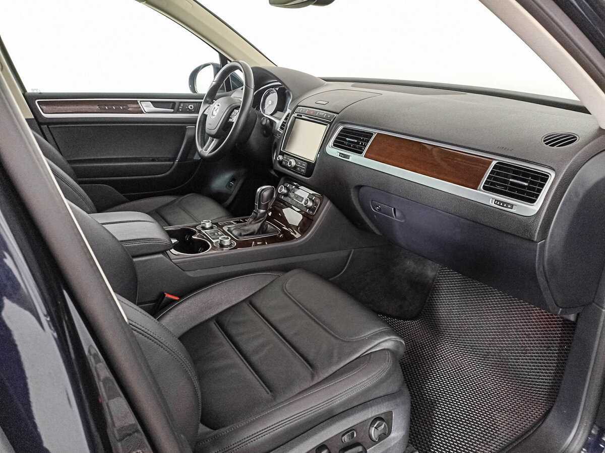 Volkswagen Touareg с пробегом — 2016 год. Фото: #6