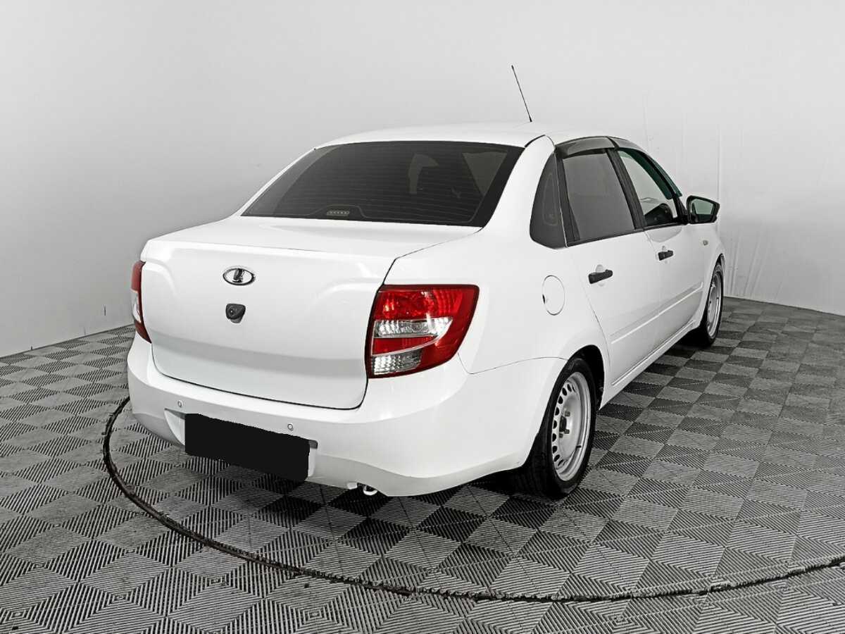 Lada (ВАЗ) Granta с пробегом — 2017 год. Фото: #4