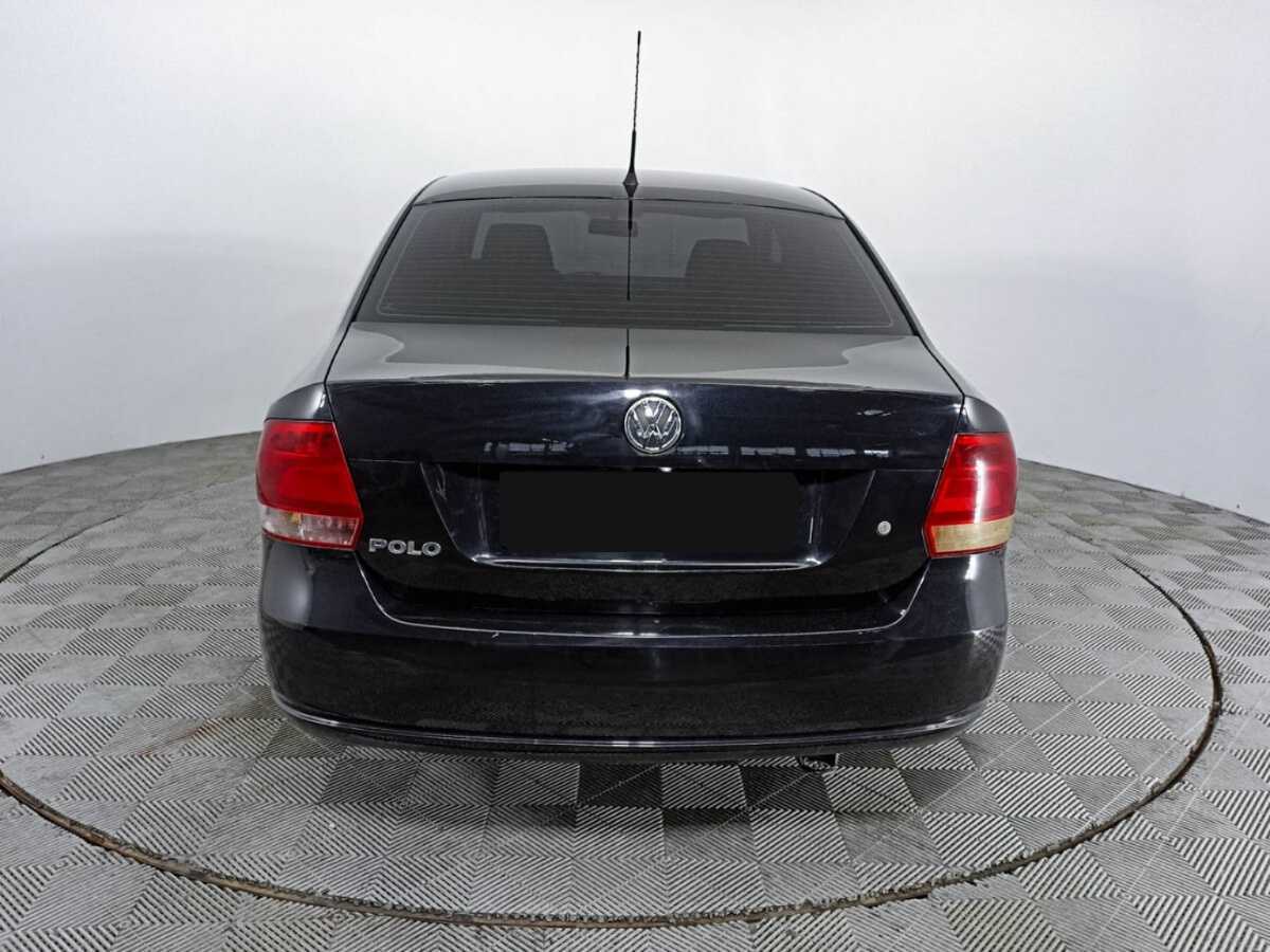 Volkswagen Polo с пробегом — 2012 год. Фото: #5