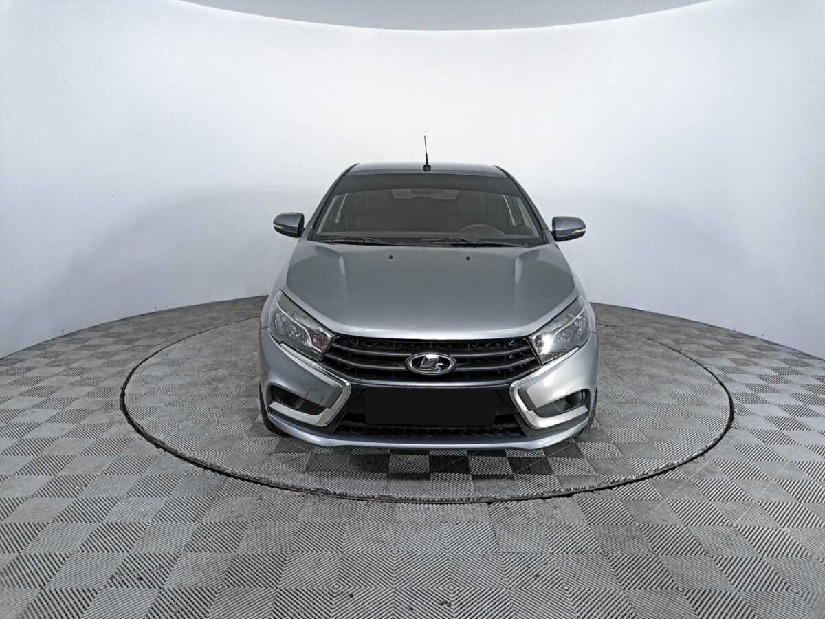 Lada (ВАЗ) Vesta с пробегом — 2017 год. Фото: #1
