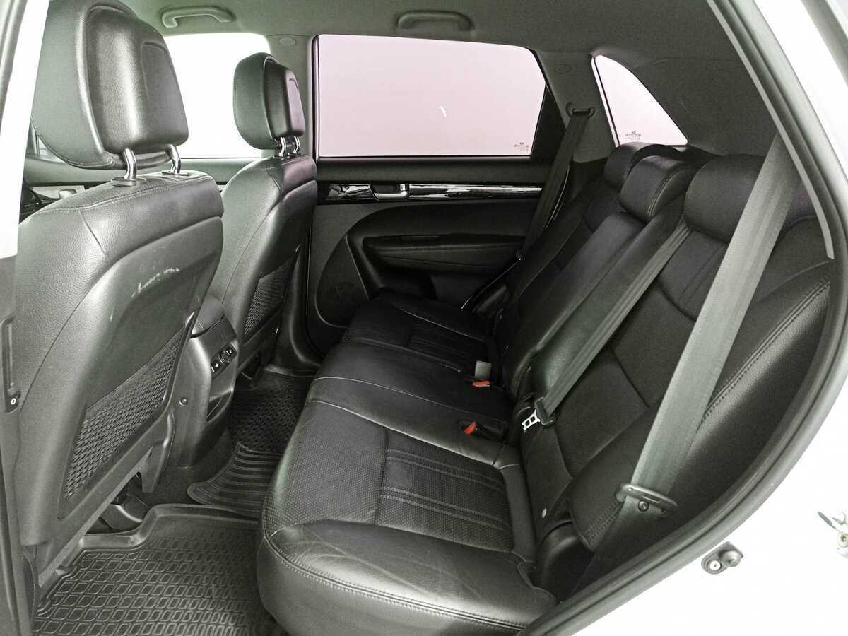 Kia Sorento с пробегом — 2012 год. Фото: #9