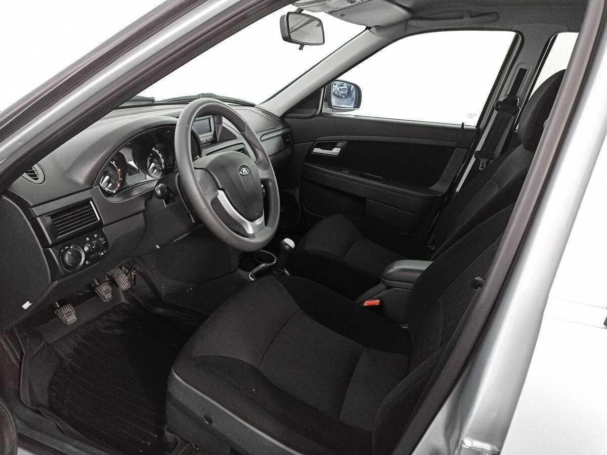 Lada (ВАЗ) Priora с пробегом — 2014 год. Фото: #13