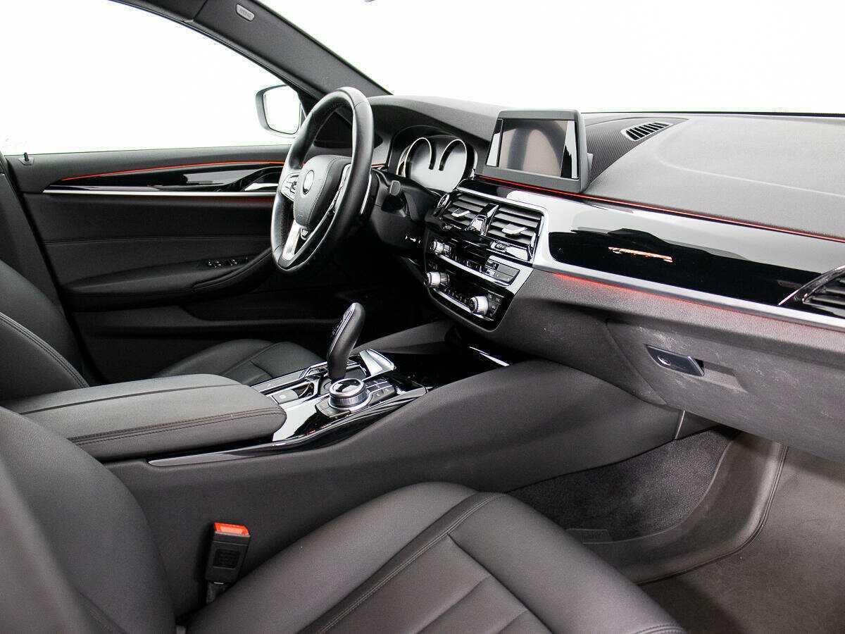 BMW 5 серии с пробегом — 2017 год. Фото: #7