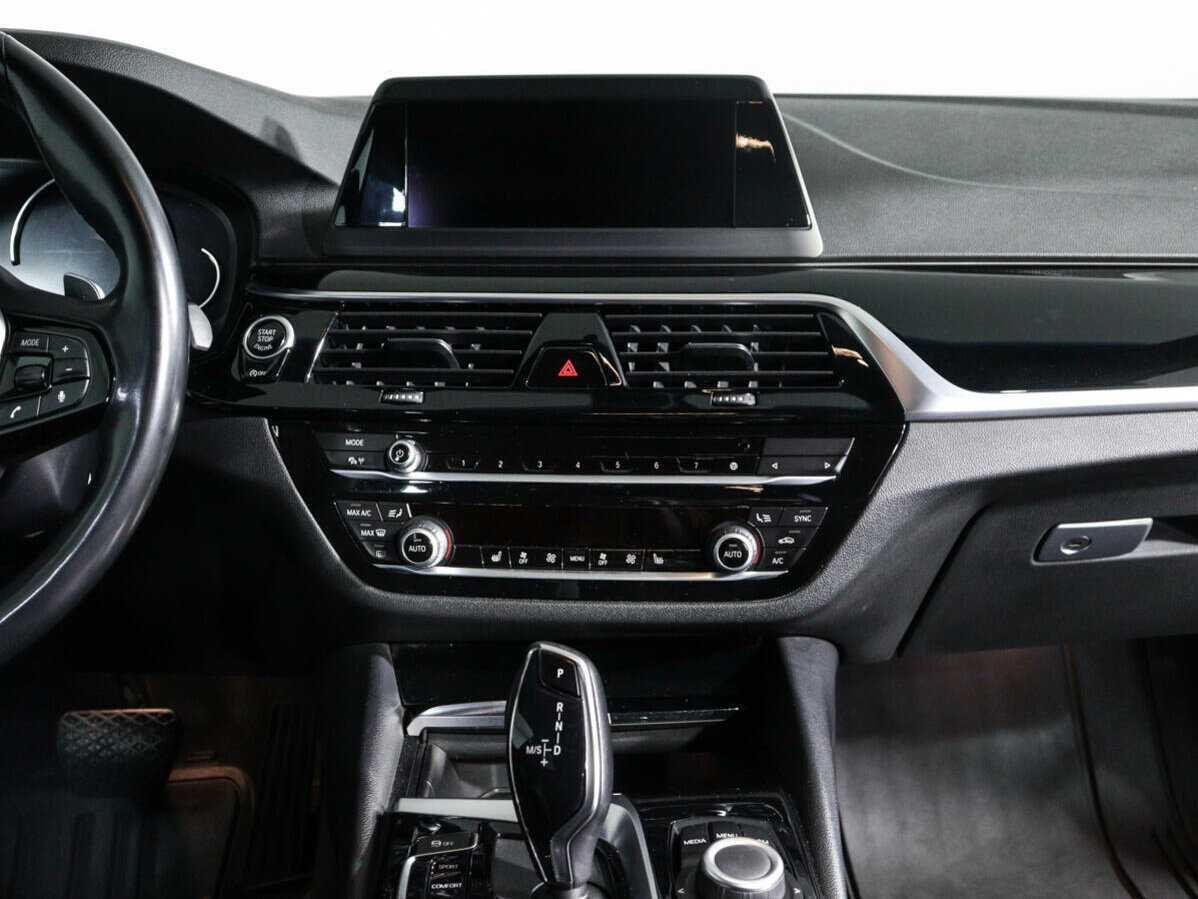 BMW 5 серии с пробегом — 2019 год. Фото: #10