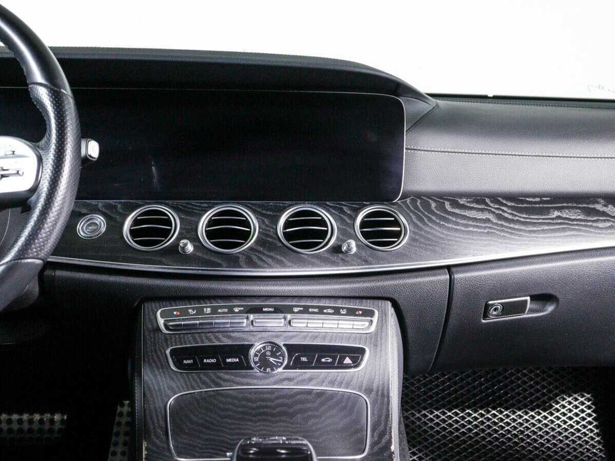 Mercedes-Benz E-Класс с пробегом — 2018 год. Фото: #11