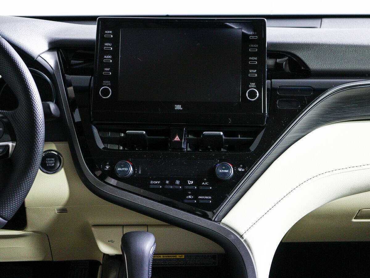 Toyota Camry с пробегом — 2021 год. Фото: #10