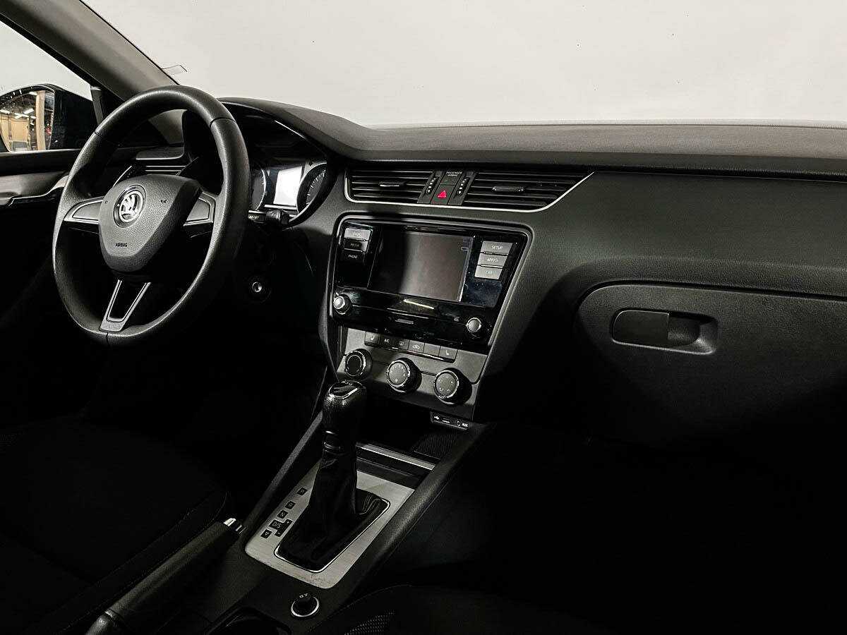 Skoda Octavia с пробегом — 2017 год. Фото: #8