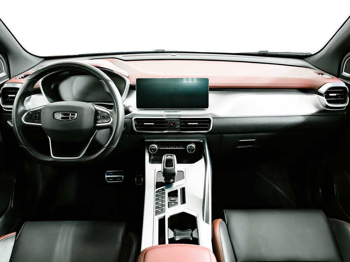 Geely Coolray с пробегом — 2022 год. Фото: #10