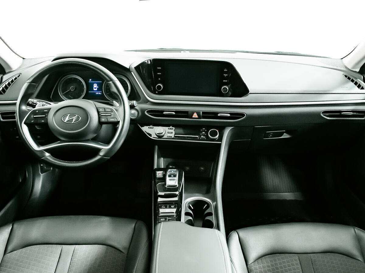 Hyundai Sonata с пробегом — 2022 год. Фото: #10