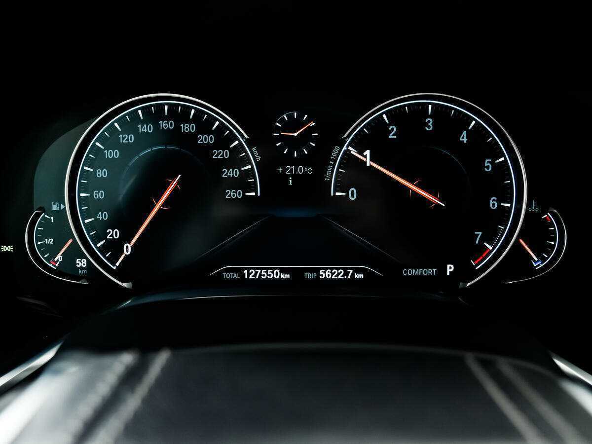 BMW 7 серии с пробегом — 2016 год. Фото: #9