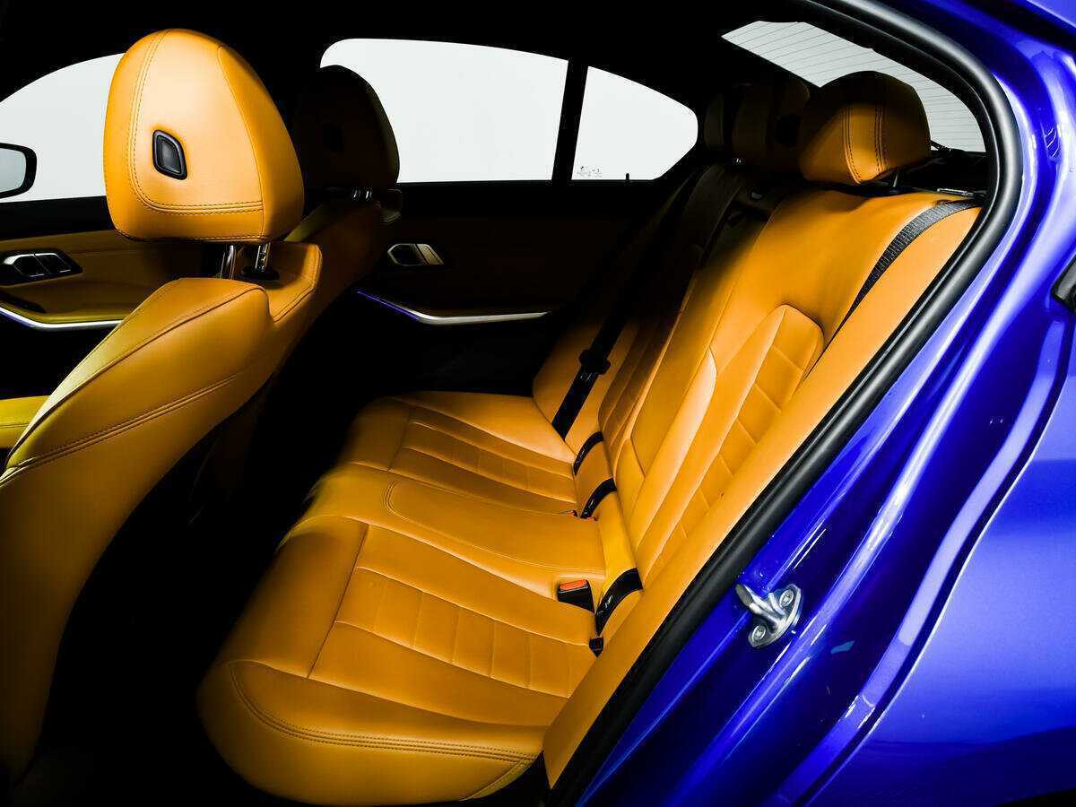 BMW 3 серии с пробегом — 2019 год. Фото: #11