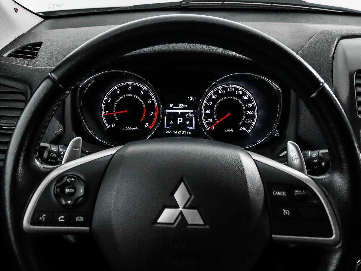 Mitsubishi ASX с пробегом — 2012 год. Фото: #17