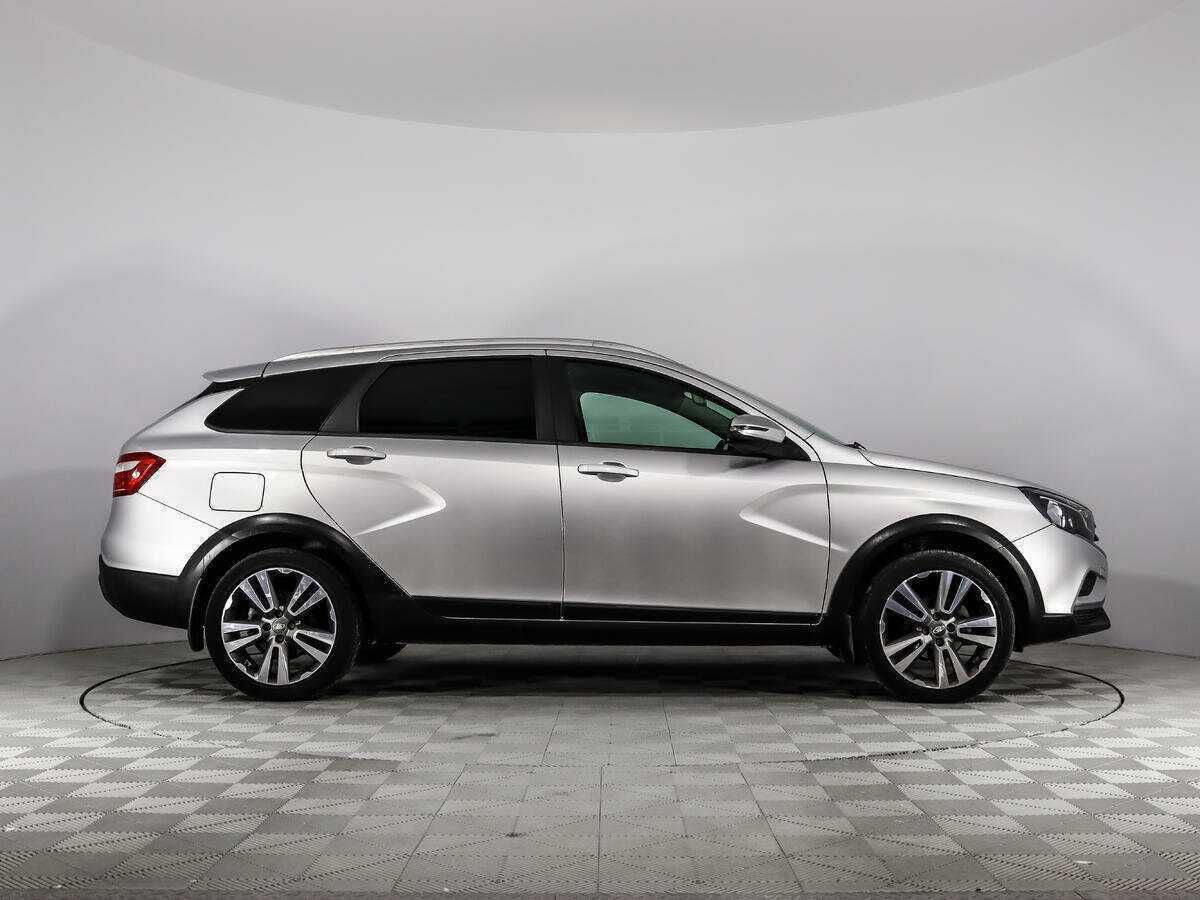 Lada (ВАЗ) Vesta с пробегом — 2021 год. Фото: #3