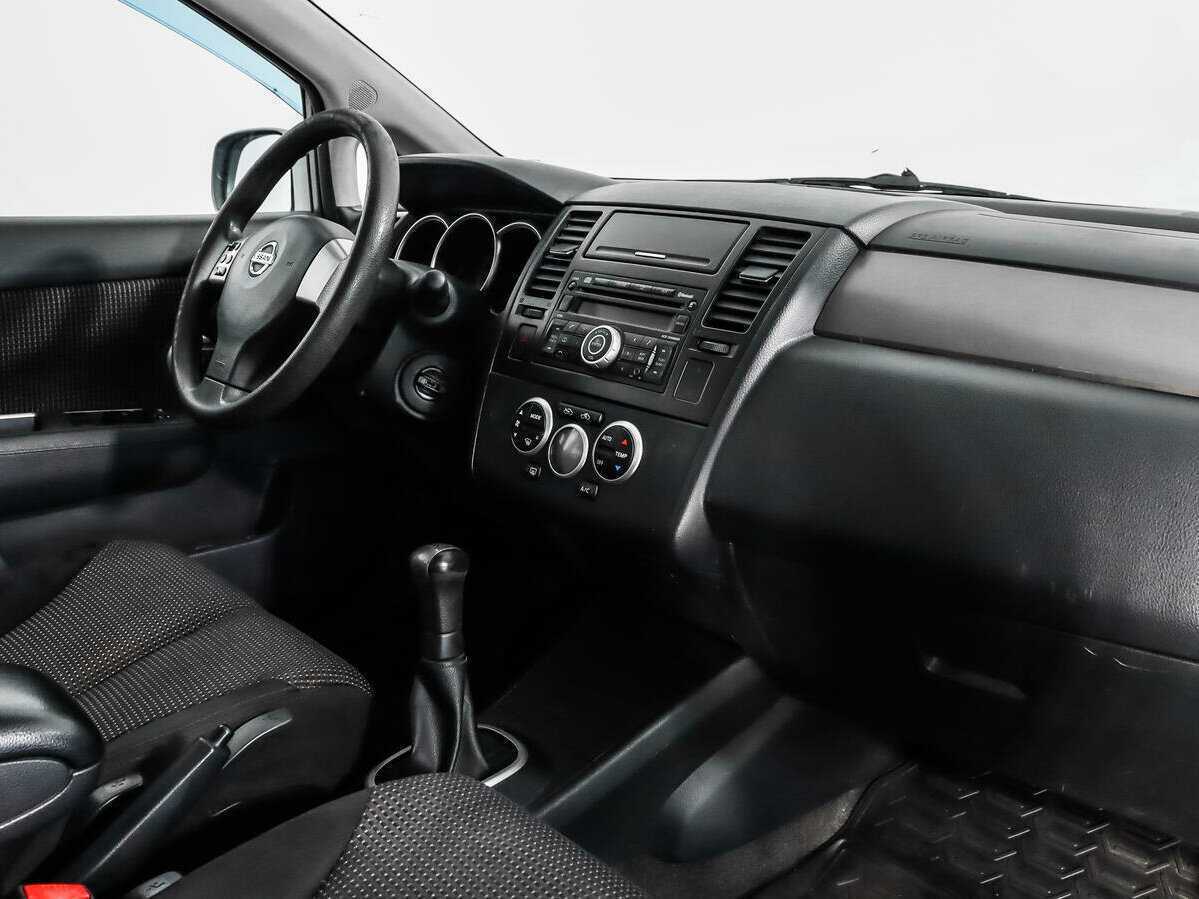 Nissan Tiida с пробегом — 2012 год. Фото: #10