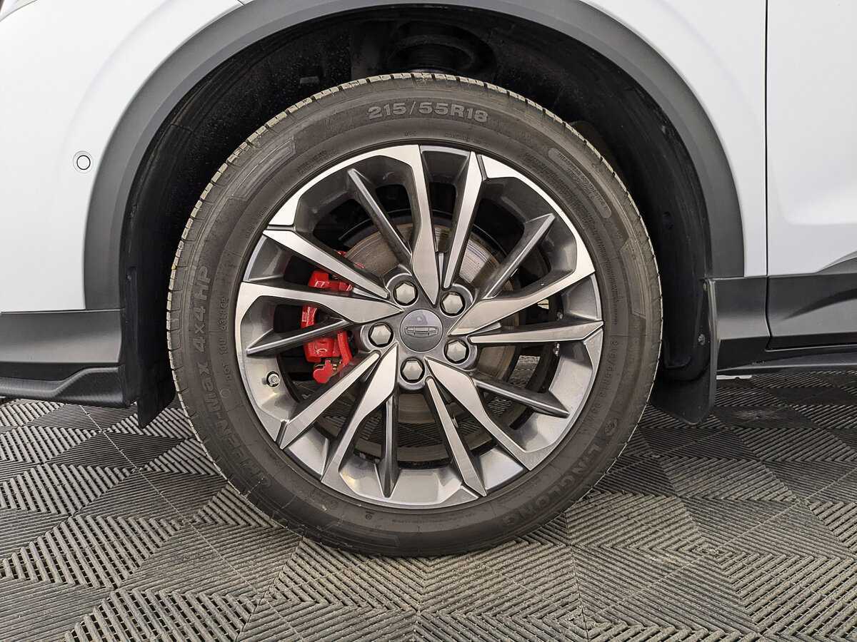 Geely Coolray с пробегом — 2023 год. Фото: #11