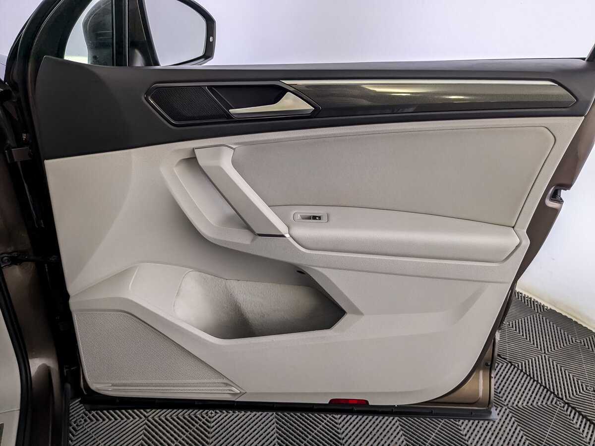 Volkswagen Tiguan с пробегом — 2017 год. Фото: #23