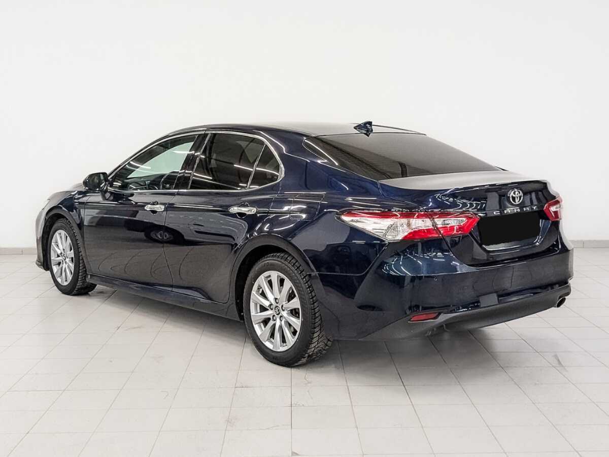 Toyota Camry с пробегом — 2018 год. Фото: #6