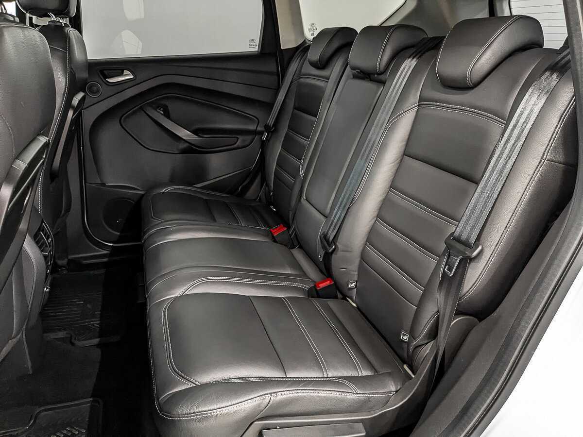 Ford Kuga с пробегом — 2016 год. Фото: #15