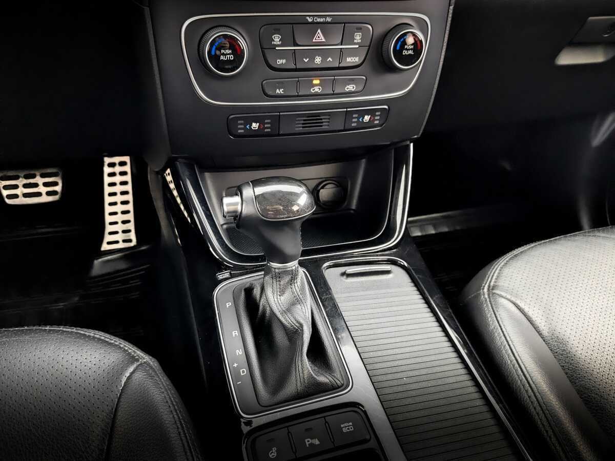Kia Sorento с пробегом — 2017 год. Фото: #25