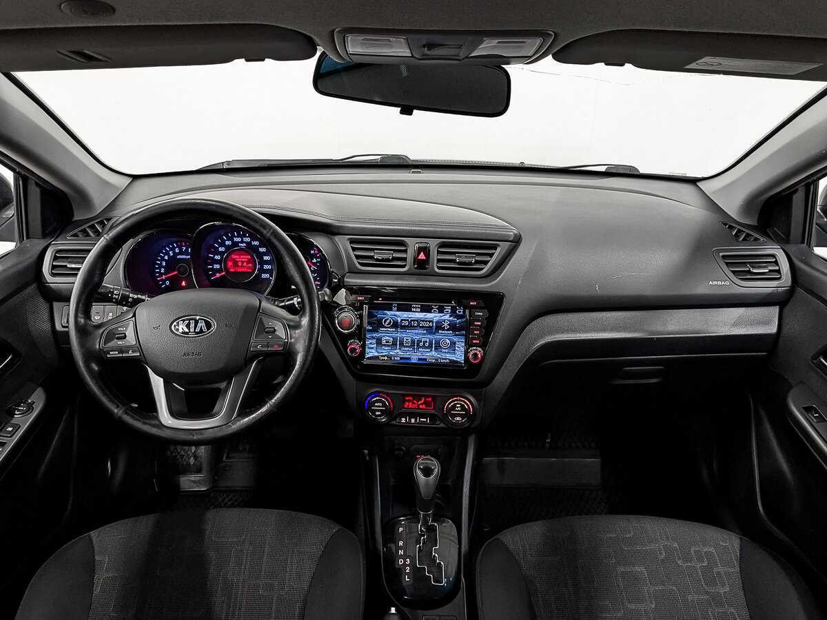 Kia Rio с пробегом — 2014 год. Фото: #13