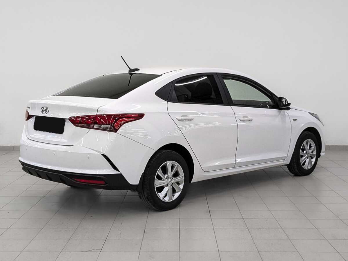 Hyundai Solaris с пробегом — 2022 год. Фото: #4