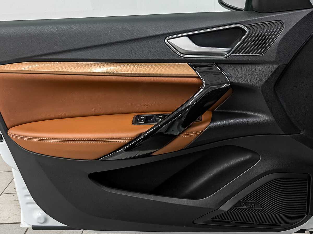 Lada (ВАЗ) Vesta с пробегом — 2024 год. Фото: #18