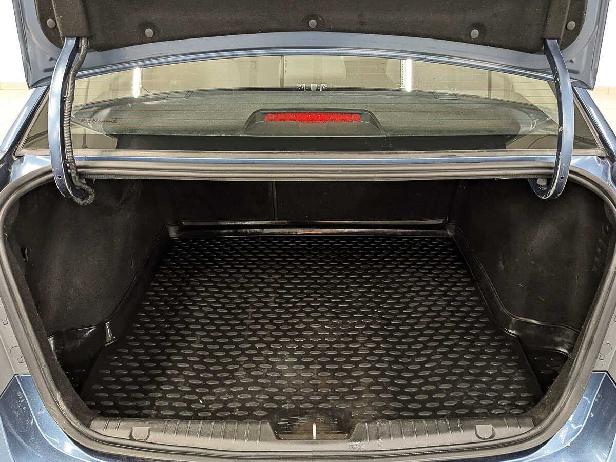 Chevrolet Cruze с пробегом — 2014 год. Фото: #9